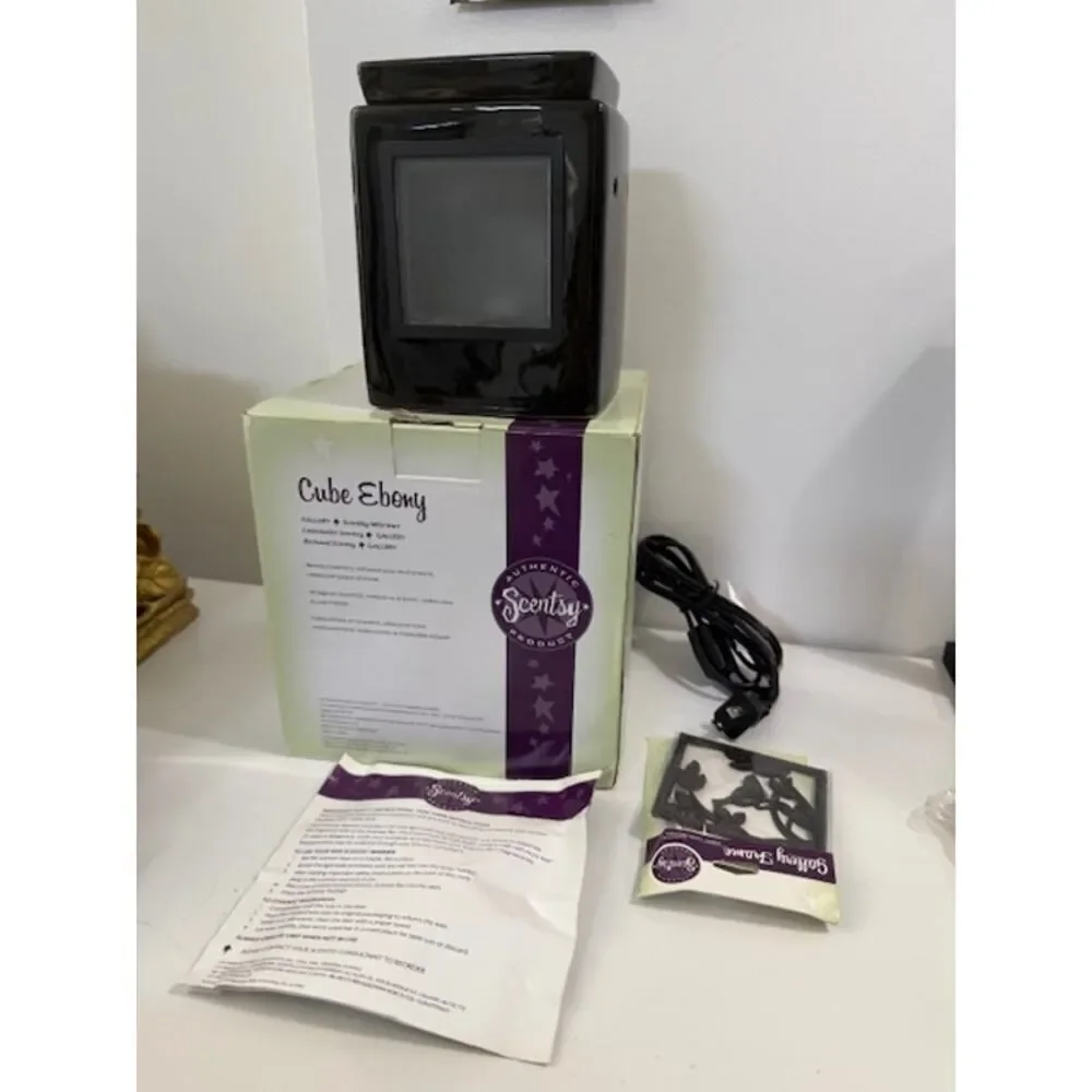 NIB Scentsy Ebony Cube Gallery Bird Silhouette Insert Black Warmer